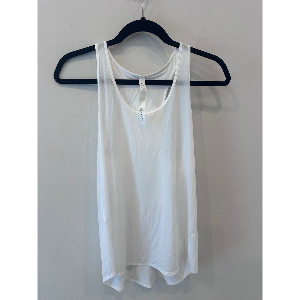 Lululemon Essential Tank‎ Pleated White Size 6 NWT Racerback Sweat-Wicking